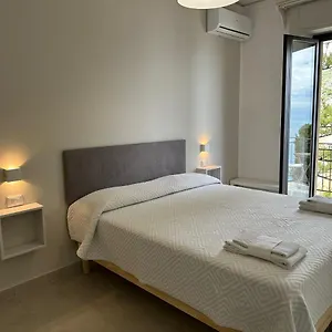 Mira Taormina